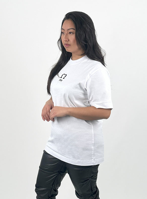 OVERSIZED WHITE T-SHIRT